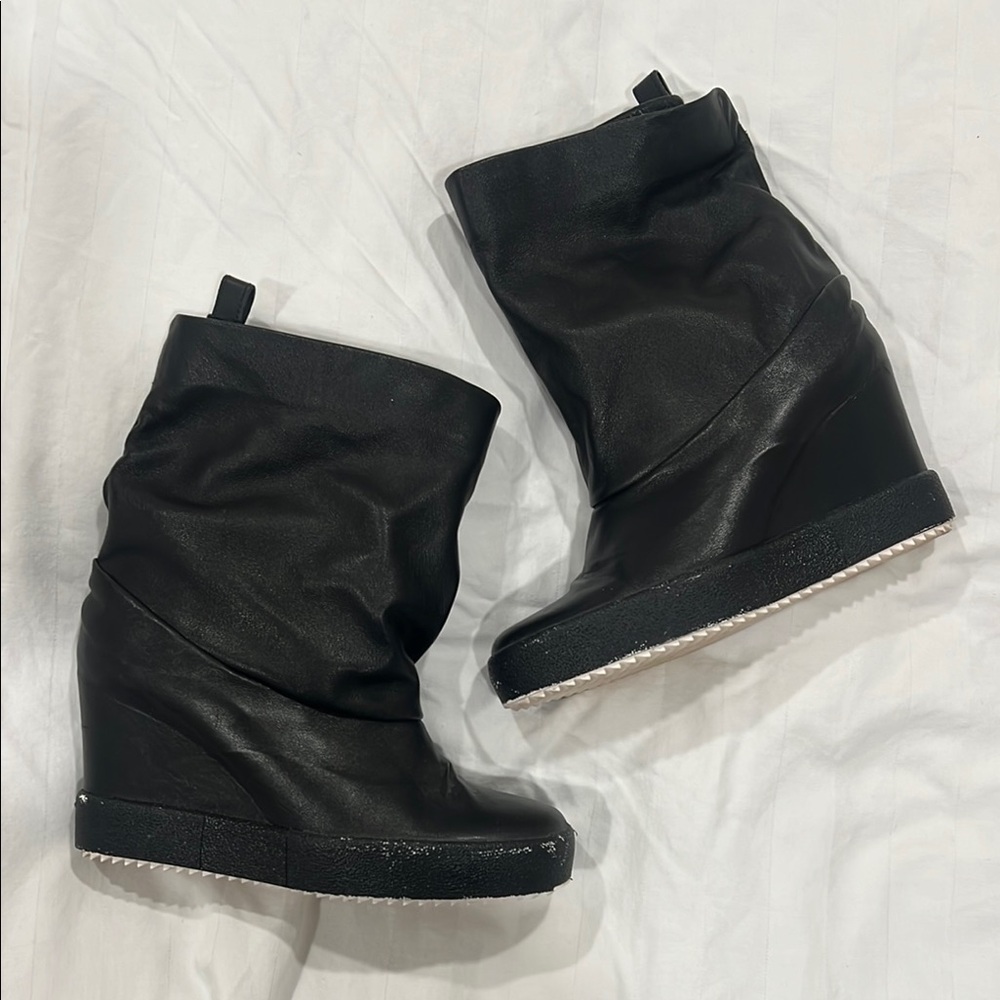 Giuseppe Zanotti Black Wedge Shoes